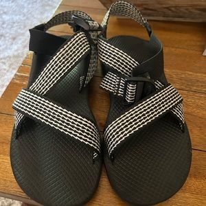 Women’s Chaco shoe size 9